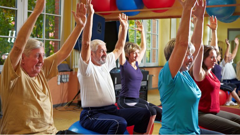 ACTIVIDAD FISICA PARA LOS ADULTOS MAYORES